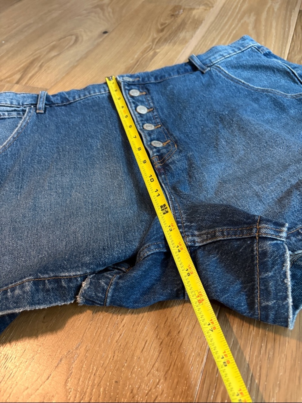 Banana Republic Size 34/18 Women's Blue Denim Button Fly Medium Wash Shorts - Picture 10 of 12